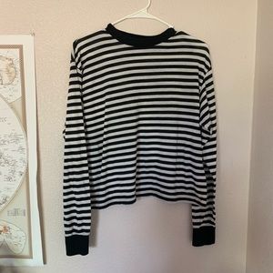 BRANDY MELVILLE STRIPED LONG SLEEVE